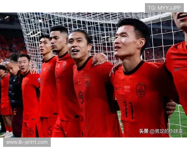 国足再度鏖战东亚杯赛场顽强逆转劲敌展现新生战斗精神 国足再度鏖战东亚杯赛场顽强逆转劲敌展现新生战斗精神