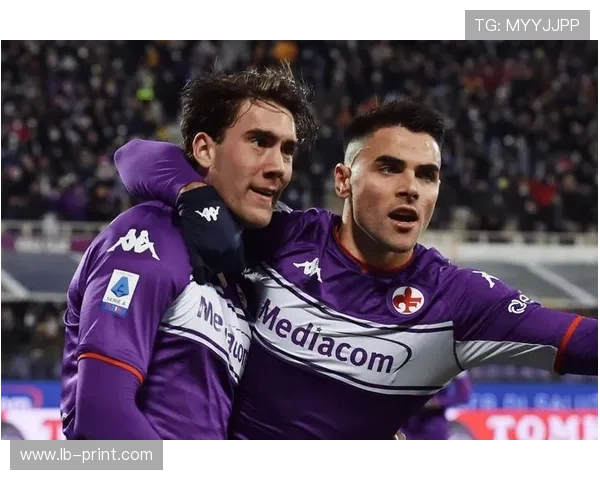 佛罗伦萨俱乐部主帅谈球队新赛季目标全力冲击欧战席位展现紫百合雄心 佛罗伦萨俱乐部主帅谈球队新赛季目标全力冲击欧战席位展现紫百合雄心