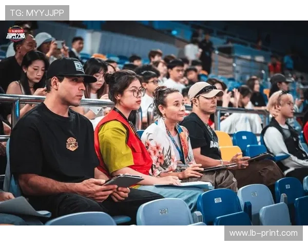 全球总决赛激情开战各大战队巅峰对决引爆电竞新狂潮 全球总决赛激情开战各大战队巅峰对决引爆电竞新狂潮