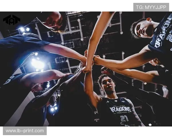 NBA巨星联盟交易风云再起 多队争夺顶级球员成为焦点 NBA巨星联盟交易风云再起 多队争夺顶级球员成为焦点