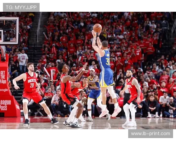 NBA新赛季风云再起巨星交易传闻与季后赛格局走势全面解析 NBA新赛季风云再起巨星交易传闻与季后赛格局走势全面解析